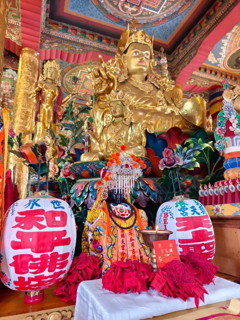 2025 年・不丹 蓮師宮殿 虔誠恭迎 北港媽祖 延靈駐駕 同心襄助「世界和平佛塔佛學院」建造(2025.9)